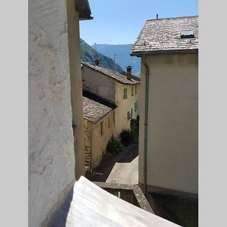 Bezauberndes Haus Fuer Erholsame Ferien Im Puschlav Villa Campascio Екстериор снимка